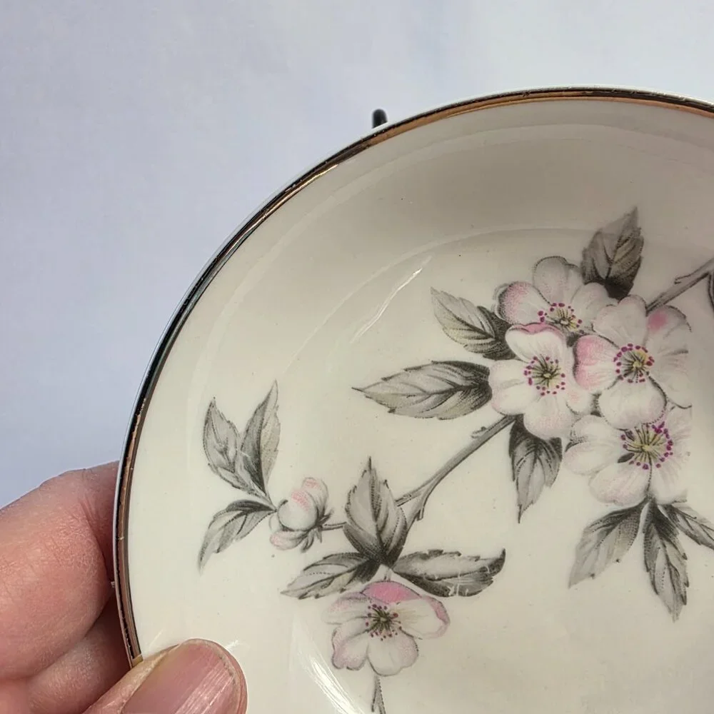 FOUR Manor House Spring Glory Fruit Bowls Pink & White Floral Gray Leaves